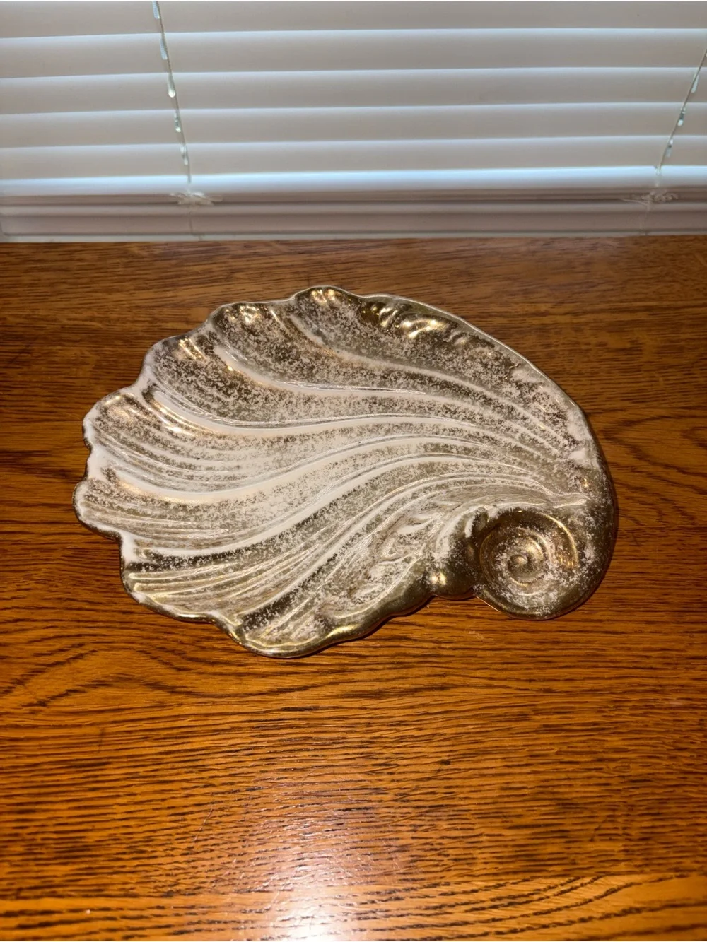 Vintage Ceramic Seashell Trinket Dish/Jewelry Tray